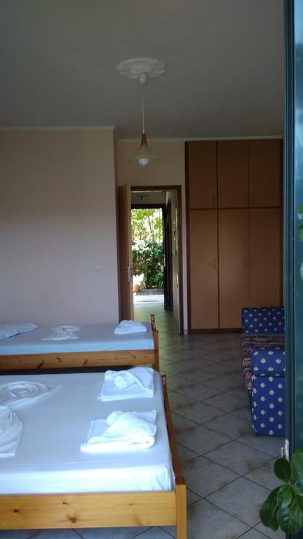 Nikolitsa Apartments Glyfada  外观 照片