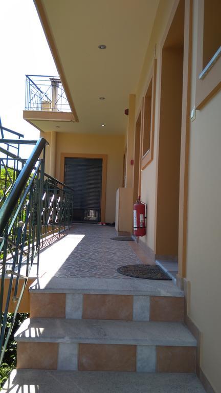 Nikolitsa Apartments Glyfada  外观 照片